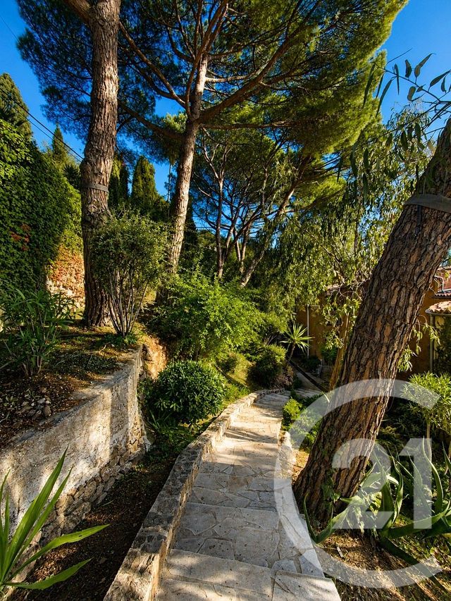 Appartement F3 à louer - 3 pièces - 82.0 m2 - LE GOLFE JUAN - 06 - PROVENCE-ALPES-COTE-D-AZUR - Century 21 Adhère Transactions