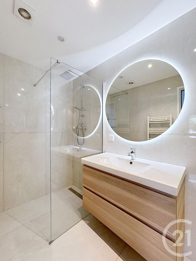 Appartement F2 à vendre - 2 pièces - 60.0 m2 - CANNES - 06 - PROVENCE-ALPES-COTE-D-AZUR - Century 21 Adhère Transactions