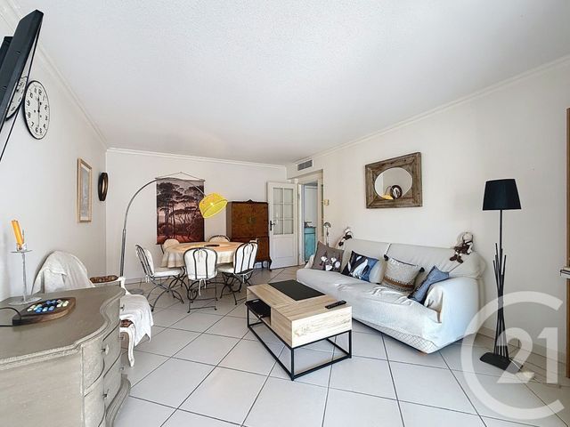 Appartement F3 à louer - 3 pièces - 58.92 m2 - CANNES - 06 - PROVENCE-ALPES-COTE-D-AZUR - Century 21 Adhère Transactions