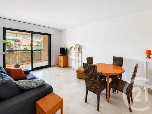 Appartement F2 à louer - 2 pièces - 47.77 m2 - MOUGINS - 06 - PROVENCE-ALPES-COTE-D-AZUR - Century 21 Adhère Transactions