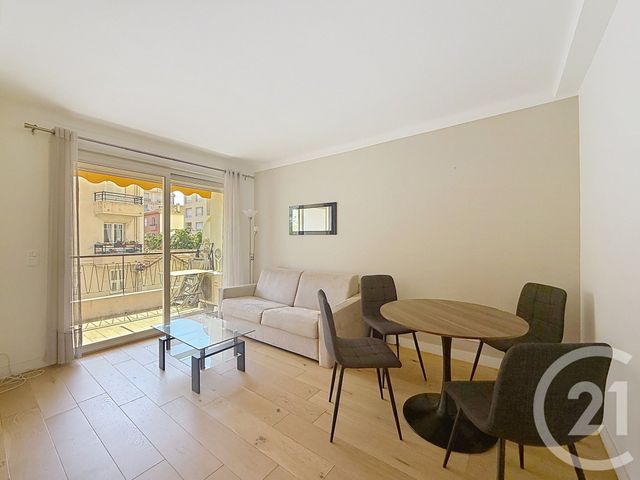 Appartement F3 à louer CANNES