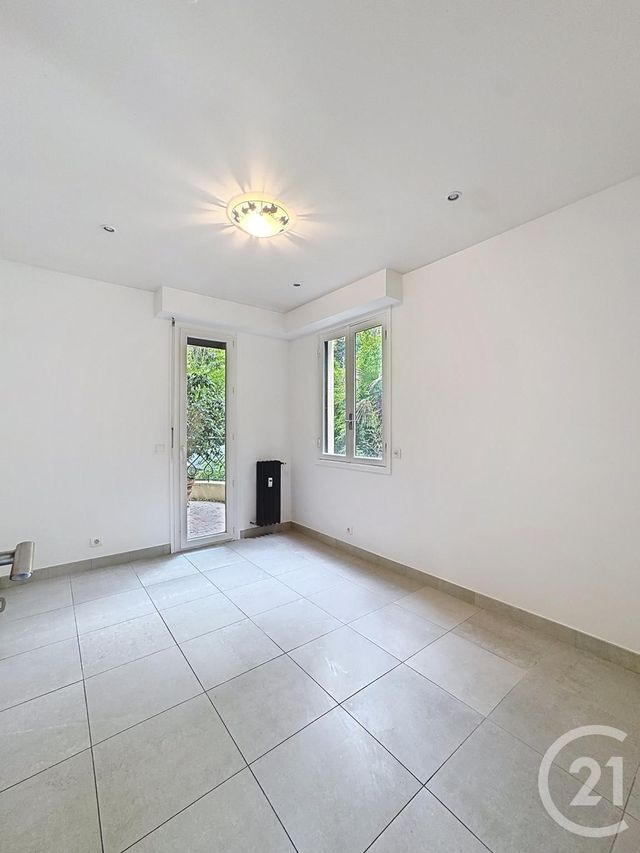 Appartement F3 à vendre - 3 pièces - 69.0 m2 - CANNES - 06 - PROVENCE-ALPES-COTE-D-AZUR - Century 21 Adhère Transactions