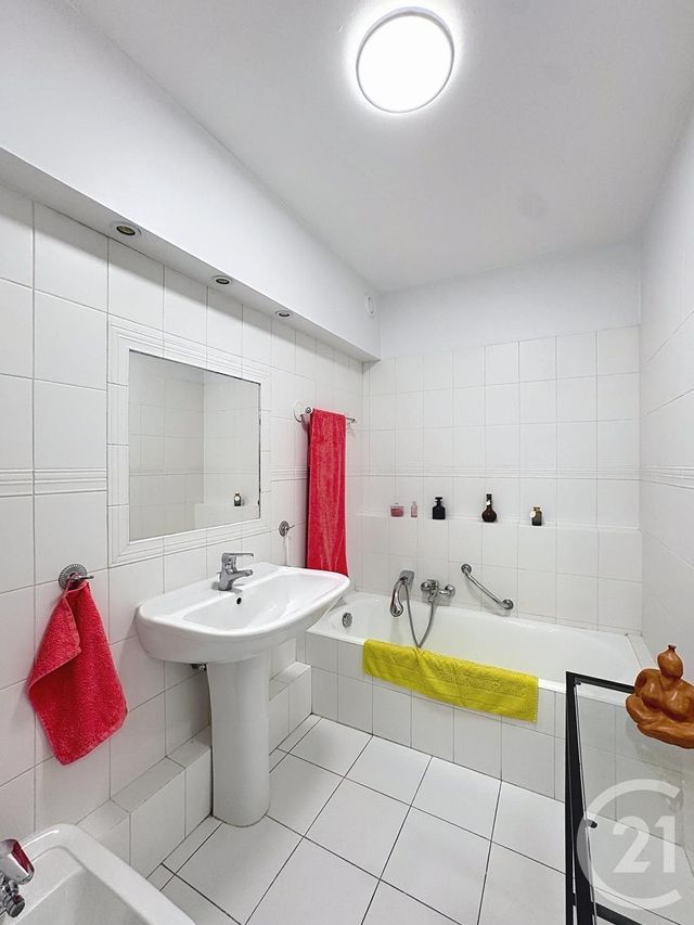 Appartement F2 à vendre - 2 pièces - 68.54 m2 - CANNES - 06 - PROVENCE-ALPES-COTE-D-AZUR - Century 21 Adhère Transactions