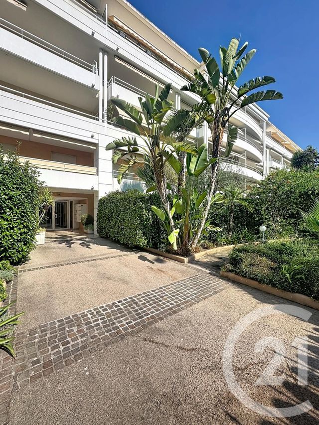 Appartement F2 à vendre - 2 pièces - 50.0 m2 - CANNES - 06 - PROVENCE-ALPES-COTE-D-AZUR - Century 21 Adhère Transactions