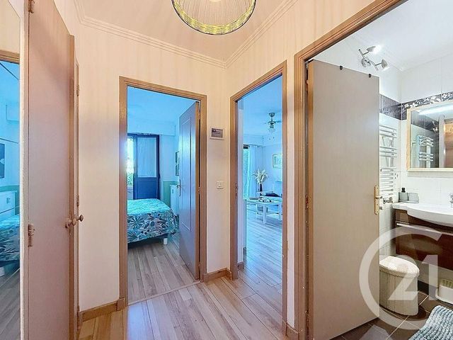 Appartement F2 à louer - 2 pièces - 35.0 m2 - LE CANNET - 06 - PROVENCE-ALPES-COTE-D-AZUR - Century 21 Adhère Transactions