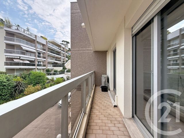 Appartement F3 à louer - 3 pièces - 78.33 m2 - NICE - 06 - PROVENCE-ALPES-COTE-D-AZUR - Century 21 Adhère Transactions
