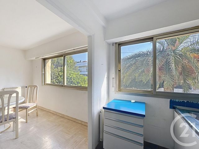 Appartement F1 à vendre - 1 pièce - 30.0 m2 - CANNES - 06 - PROVENCE-ALPES-COTE-D-AZUR - Century 21 Adhère Transactions