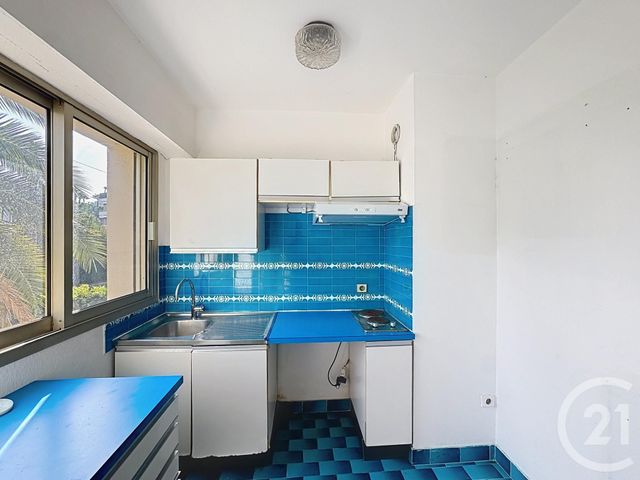 Appartement F1 à vendre - 1 pièce - 30.0 m2 - CANNES - 06 - PROVENCE-ALPES-COTE-D-AZUR - Century 21 Adhère Transactions