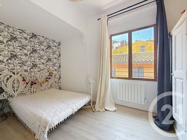 Appartement F2 à louer - 2 pièces - 42.0 m2 - GRASSE - 06 - PROVENCE-ALPES-COTE-D-AZUR - Century 21 Adhère Transactions