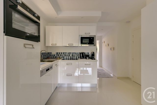 Appartement à vendre - 2 pièces - 36.0 m2 - CANNES - 06 - PROVENCE-ALPES-COTE-D-AZUR - Century 21 Adhère Transactions