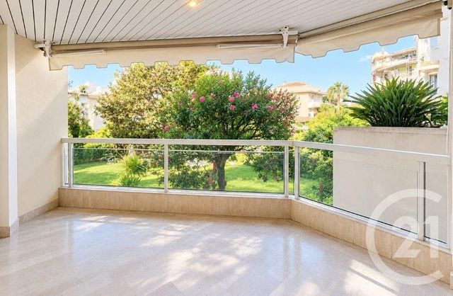 Appartement F3 à vendre CANNES