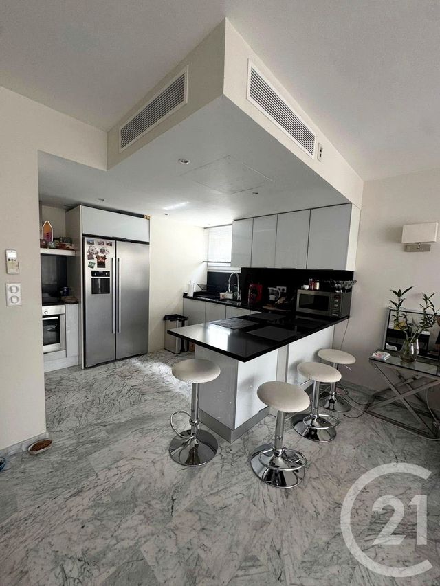 Appartement F3 à vendre - 3 pièces - 66.0 m2 - CANNES - 06 - PROVENCE-ALPES-COTE-D-AZUR - Century 21 Adhère Transactions