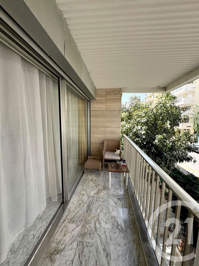 Appartement F3 à vendre - 3 pièces - 66.0 m2 - CANNES - 06 - PROVENCE-ALPES-COTE-D-AZUR - Century 21 Adhère Transactions