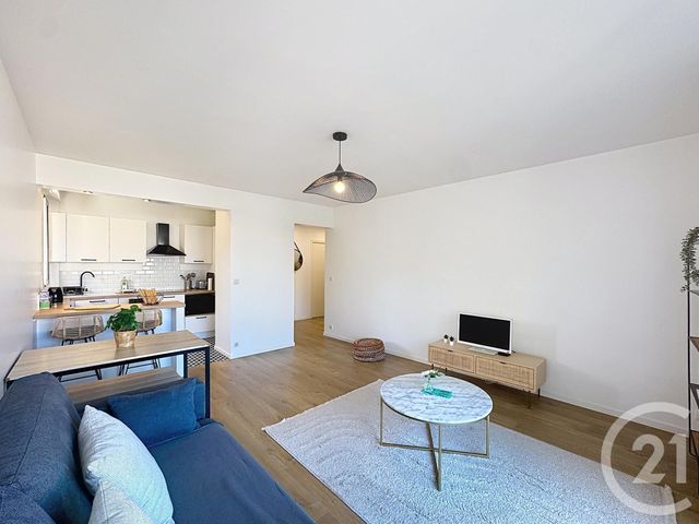 Appartement F2 à vendre - 2 pièces - 49.0 m2 - CANNES - 06 - PROVENCE-ALPES-COTE-D-AZUR - Century 21 Adhère Transactions