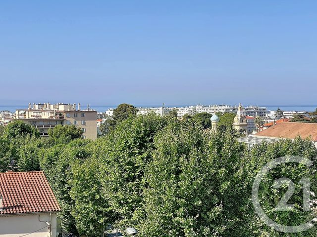 Appartement F2 à vendre - 2 pièces - 49.0 m2 - CANNES - 06 - PROVENCE-ALPES-COTE-D-AZUR - Century 21 Adhère Transactions