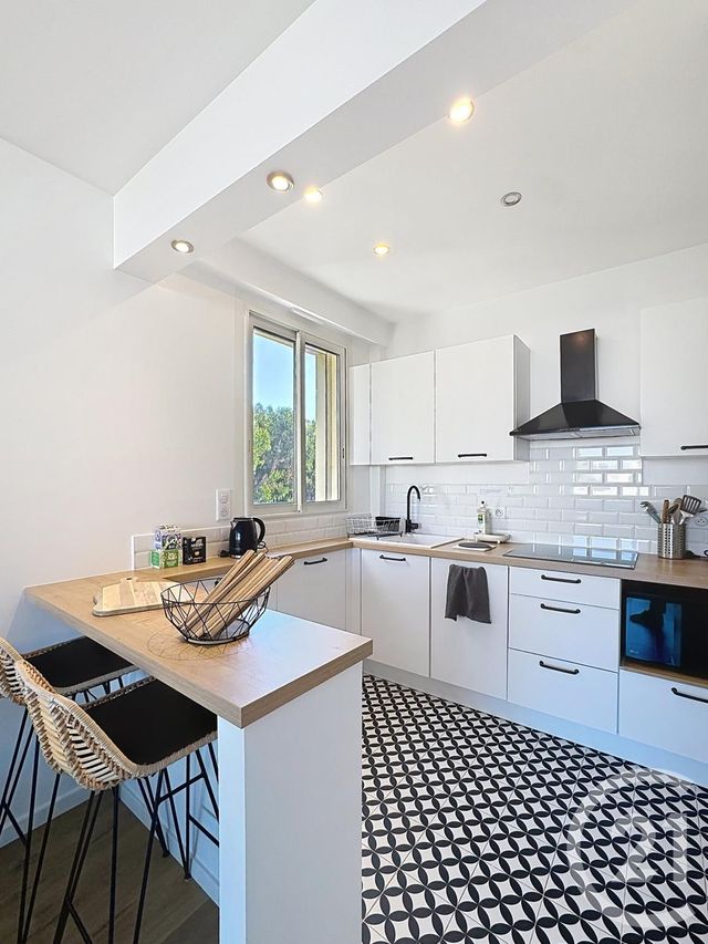 Appartement F2 à vendre - 2 pièces - 49.0 m2 - CANNES - 06 - PROVENCE-ALPES-COTE-D-AZUR - Century 21 Adhère Transactions
