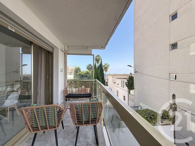 Appartement F3 à louer - 3 pièces - 55.0 m2 - CANNES - 06 - PROVENCE-ALPES-COTE-D-AZUR - Century 21 Adhère Transactions