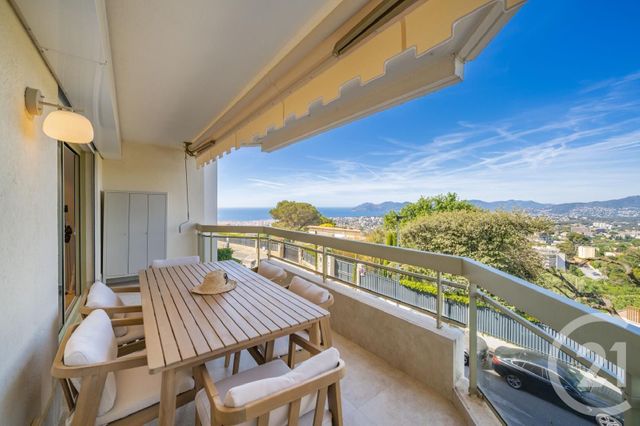 Appartement F2 à vendre MOUGINS
