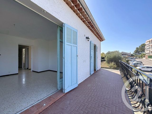 Appartement F3 à louer - 3 pièces - 70.76 m2 - LE CANNET - 06 - PROVENCE-ALPES-COTE-D-AZUR - Century 21 Adhère Transactions