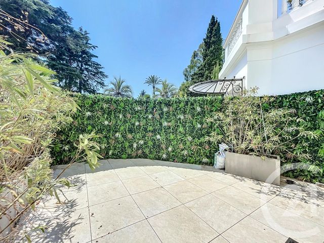 Appartement F2 à louer - 2 pièces - 42.0 m2 - CANNES - 06 - PROVENCE-ALPES-COTE-D-AZUR - Century 21 Adhère Transactions