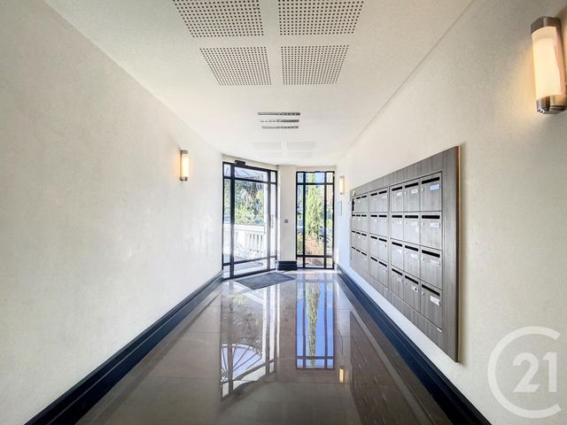 Appartement F2 à louer - 2 pièces - 42.0 m2 - CANNES - 06 - PROVENCE-ALPES-COTE-D-AZUR - Century 21 Adhère Transactions
