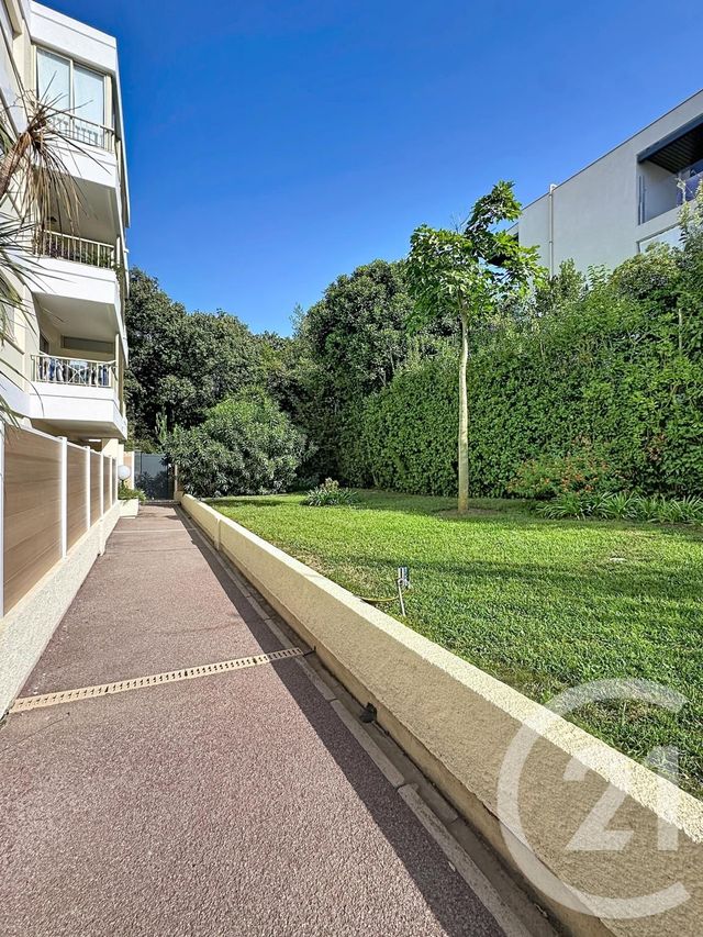 Appartement F3 à vendre - 3 pièces - 80.0 m2 - CANNES - 06 - PROVENCE-ALPES-COTE-D-AZUR - Century 21 Adhère Transactions