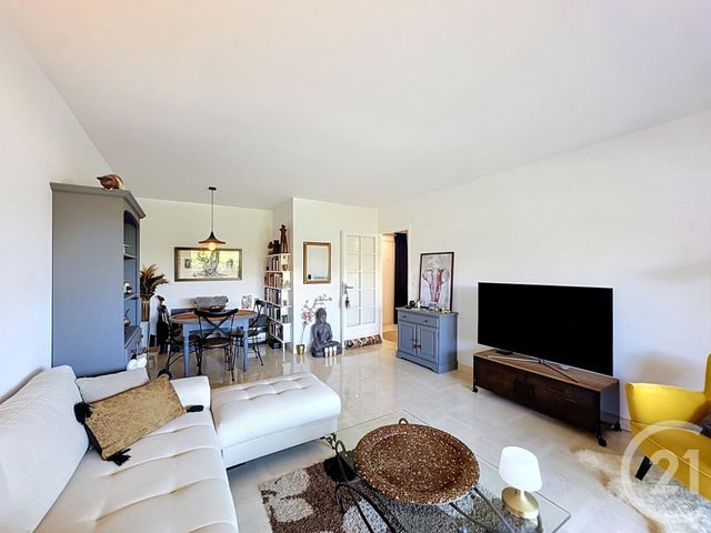 Appartement F2 à vendre - 2 pièces - 56.0 m2 - CANNES - 06 - PROVENCE-ALPES-COTE-D-AZUR - Century 21 Adhère Transactions