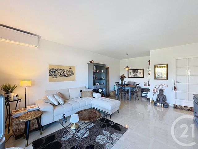 Appartement F2 à vendre - 2 pièces - 56.0 m2 - CANNES - 06 - PROVENCE-ALPES-COTE-D-AZUR - Century 21 Adhère Transactions