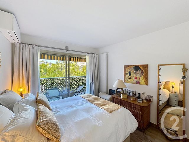 Appartement F2 à vendre - 2 pièces - 56.0 m2 - CANNES - 06 - PROVENCE-ALPES-COTE-D-AZUR - Century 21 Adhère Transactions