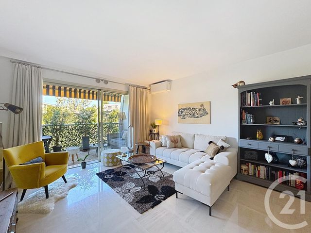 Appartement F2 à vendre - 2 pièces - 56.0 m2 - CANNES - 06 - PROVENCE-ALPES-COTE-D-AZUR - Century 21 Adhère Transactions