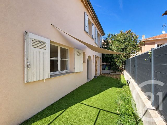 maison à louer - 4 pièces - 135.0 m2 - LE CANNET - 06 - PROVENCE-ALPES-COTE-D-AZUR - Century 21 Adhère Transactions
