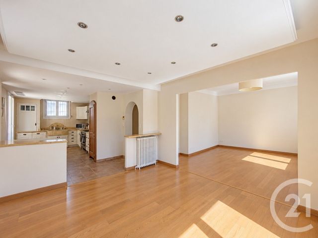 maison à louer - 4 pièces - 135.0 m2 - LE CANNET - 06 - PROVENCE-ALPES-COTE-D-AZUR - Century 21 Adhère Transactions