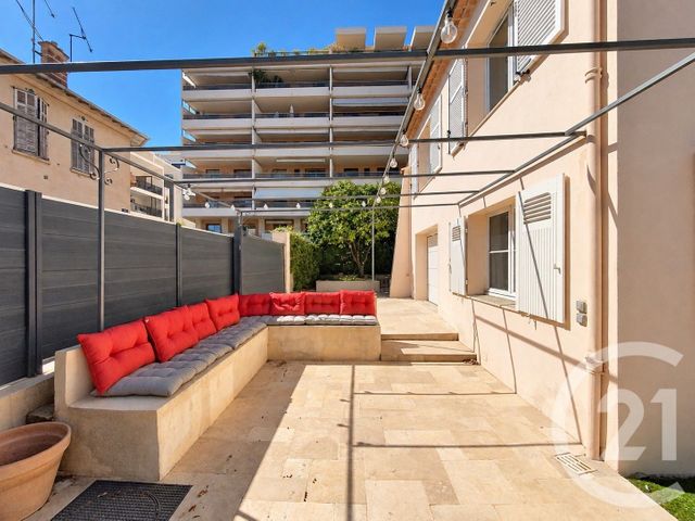 maison à louer - 4 pièces - 135.0 m2 - LE CANNET - 06 - PROVENCE-ALPES-COTE-D-AZUR - Century 21 Adhère Transactions