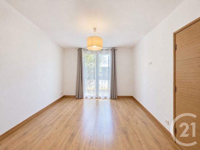 maison à louer - 4 pièces - 135.0 m2 - LE CANNET - 06 - PROVENCE-ALPES-COTE-D-AZUR - Century 21 Adhère Transactions