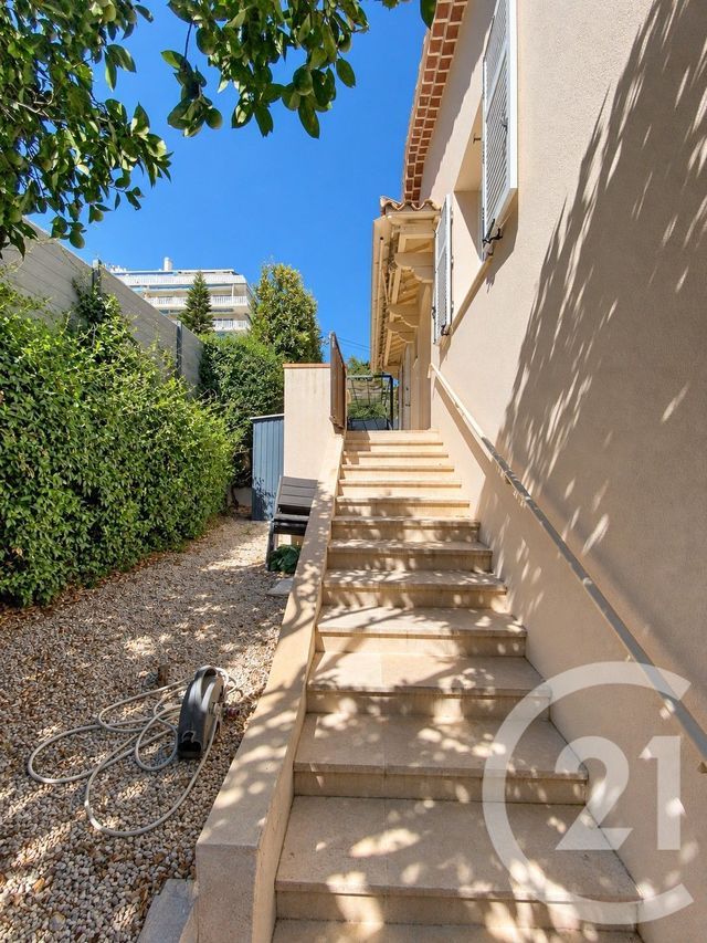 maison à louer - 4 pièces - 135.0 m2 - LE CANNET - 06 - PROVENCE-ALPES-COTE-D-AZUR - Century 21 Adhère Transactions