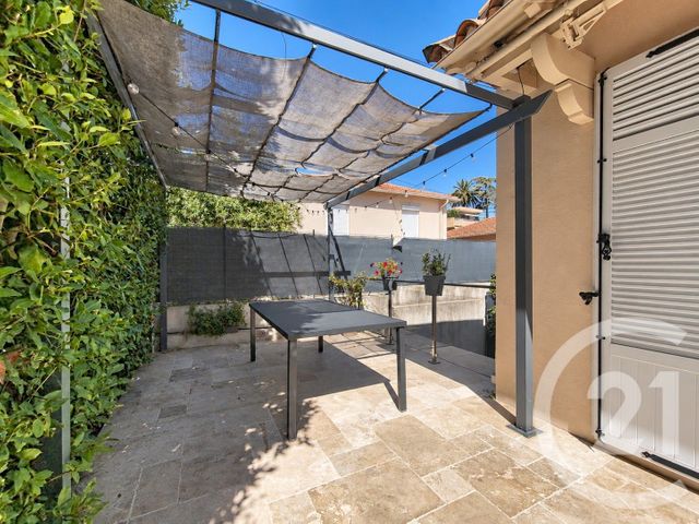 maison à louer - 4 pièces - 135.0 m2 - LE CANNET - 06 - PROVENCE-ALPES-COTE-D-AZUR - Century 21 Adhère Transactions