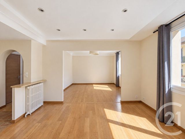 maison à louer - 4 pièces - 135.0 m2 - LE CANNET - 06 - PROVENCE-ALPES-COTE-D-AZUR - Century 21 Adhère Transactions