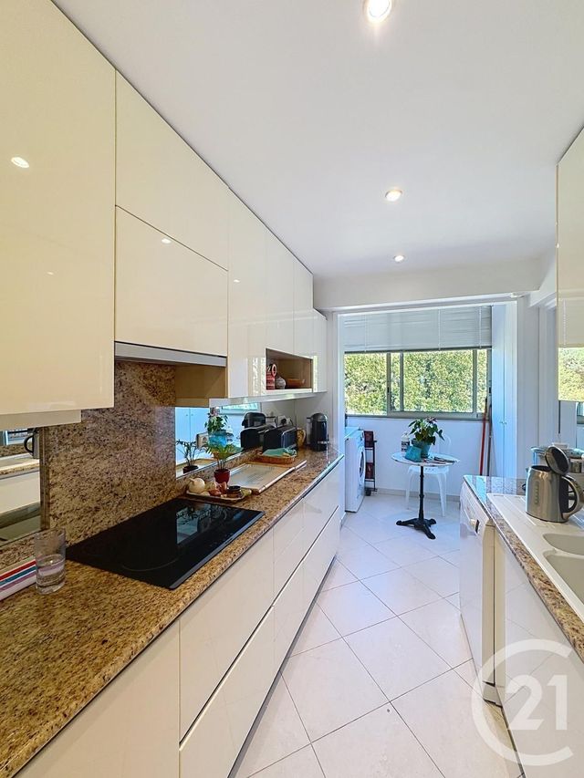 Appartement F4 à vendre - 4 pièces - 111.46 m2 - CANNES - 06 - PROVENCE-ALPES-COTE-D-AZUR - Century 21 Adhère Transactions