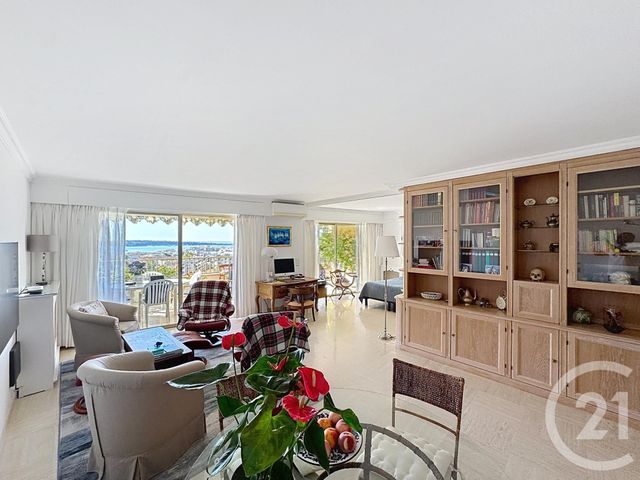 Appartement F4 à vendre - 4 pièces - 111.46 m2 - CANNES - 06 - PROVENCE-ALPES-COTE-D-AZUR - Century 21 Adhère Transactions