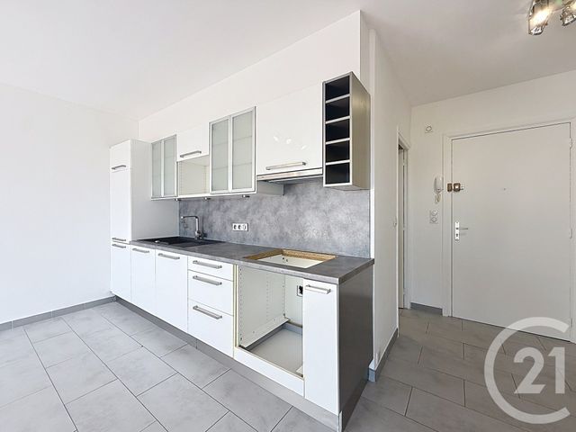 Appartement F2 à louer - 2 pièces - 36.3 m2 - VENCE - 06 - PROVENCE-ALPES-COTE-D-AZUR - Century 21 Adhère Transactions
