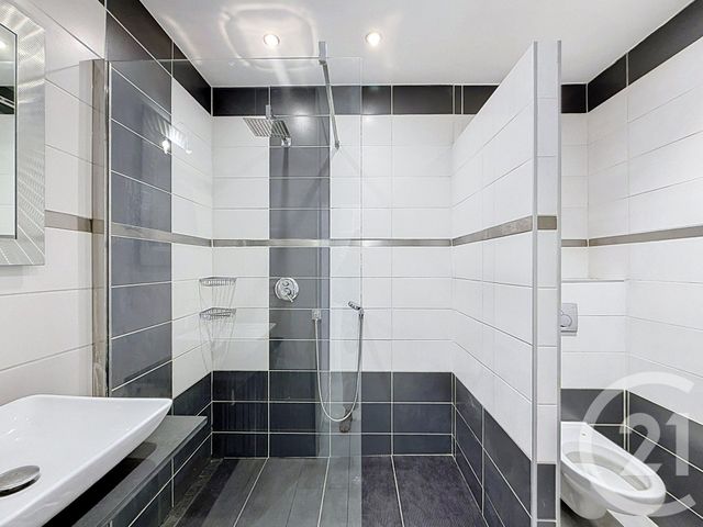 Appartement F2 à louer - 2 pièces - 36.3 m2 - VENCE - 06 - PROVENCE-ALPES-COTE-D-AZUR - Century 21 Adhère Transactions