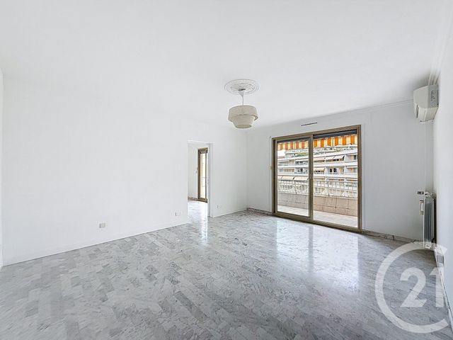 Appartement F4 à louer - 4 pièces - 77.44 m2 - GRASSE - 06 - PROVENCE-ALPES-COTE-D-AZUR - Century 21 Adhère Transactions