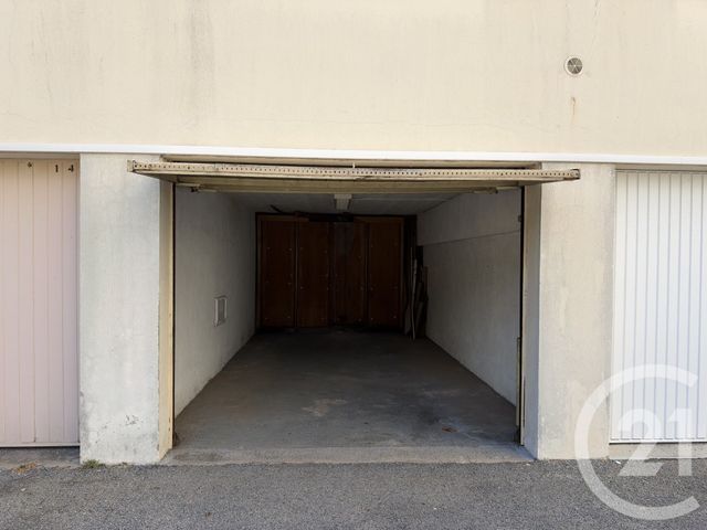 parking à louer - 12.0 m2 - CANNES - 06 - PROVENCE-ALPES-COTE-D-AZUR - Century 21 Adhère Transactions