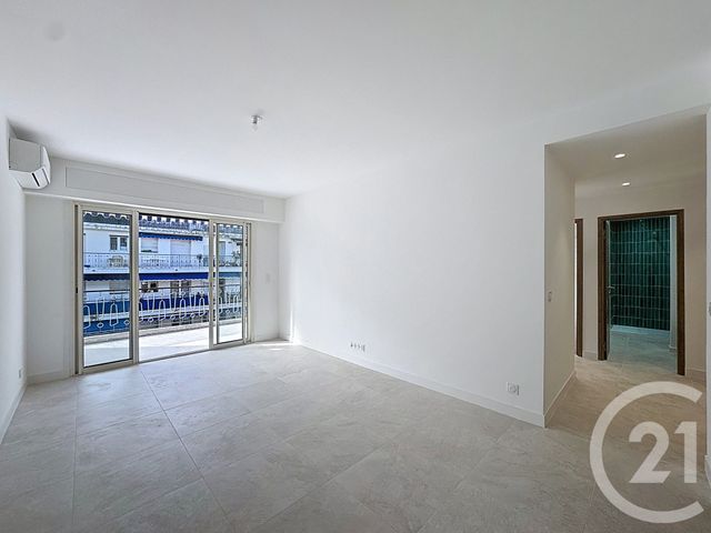 Appartement F3 à louer - 3 pièces - 54.01 m2 - LE CANNET - 06 - PROVENCE-ALPES-COTE-D-AZUR - Century 21 Adhère Transactions