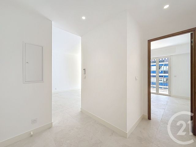 Appartement F3 à louer - 3 pièces - 54.01 m2 - LE CANNET - 06 - PROVENCE-ALPES-COTE-D-AZUR - Century 21 Adhère Transactions