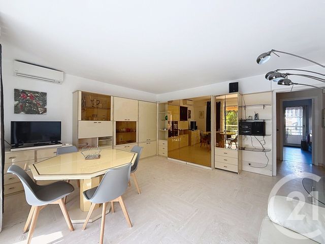 Appartement F2 à louer - 2 pièces - 55.0 m2 - CANNES - 06 - PROVENCE-ALPES-COTE-D-AZUR - Century 21 Adhère Transactions
