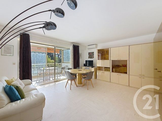Appartement F2 à louer - 2 pièces - 55.0 m2 - CANNES - 06 - PROVENCE-ALPES-COTE-D-AZUR - Century 21 Adhère Transactions