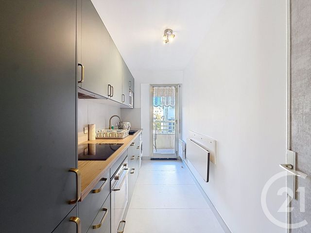 Appartement F2 à louer - 2 pièces - 55.0 m2 - CANNES - 06 - PROVENCE-ALPES-COTE-D-AZUR - Century 21 Adhère Transactions