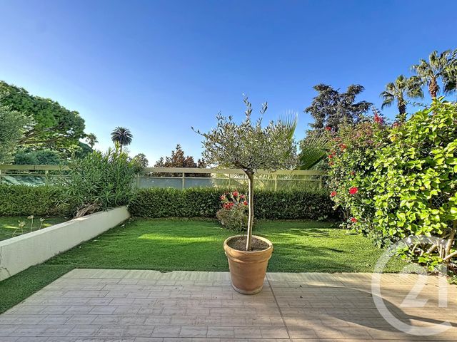 Appartement F1 à vendre - 1 pièce - 25.62 m2 - CANNES - 06 - PROVENCE-ALPES-COTE-D-AZUR - Century 21 Adhère Transactions