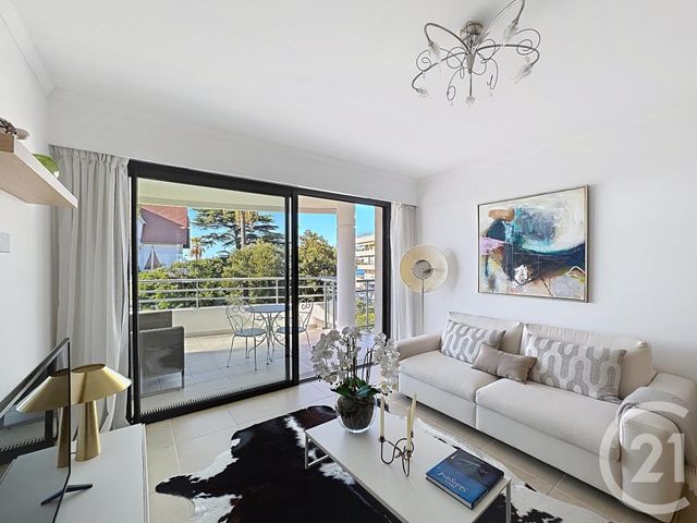 Appartement F2 à vendre - 2 pièces - 48.0 m2 - CANNES - 06 - PROVENCE-ALPES-COTE-D-AZUR - Century 21 Adhère Transactions